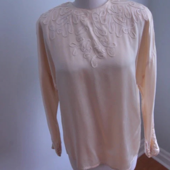1980’s Cream Silk Oleg Cassini Blouse with Piping - Picture 1 of 4